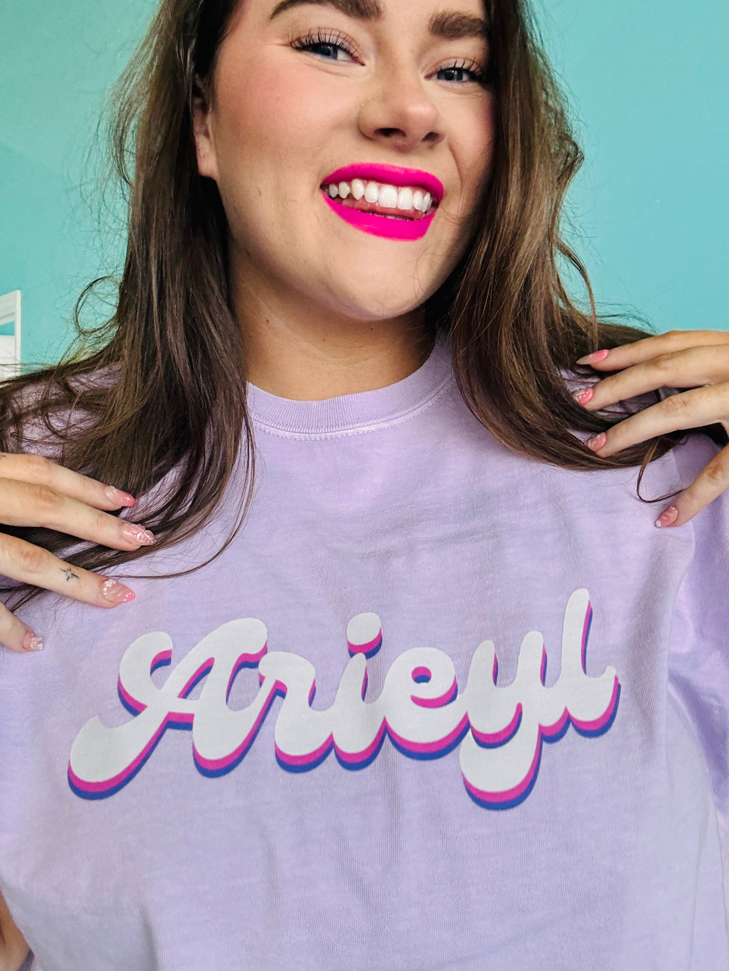 Arieyl Script Cropped Tee