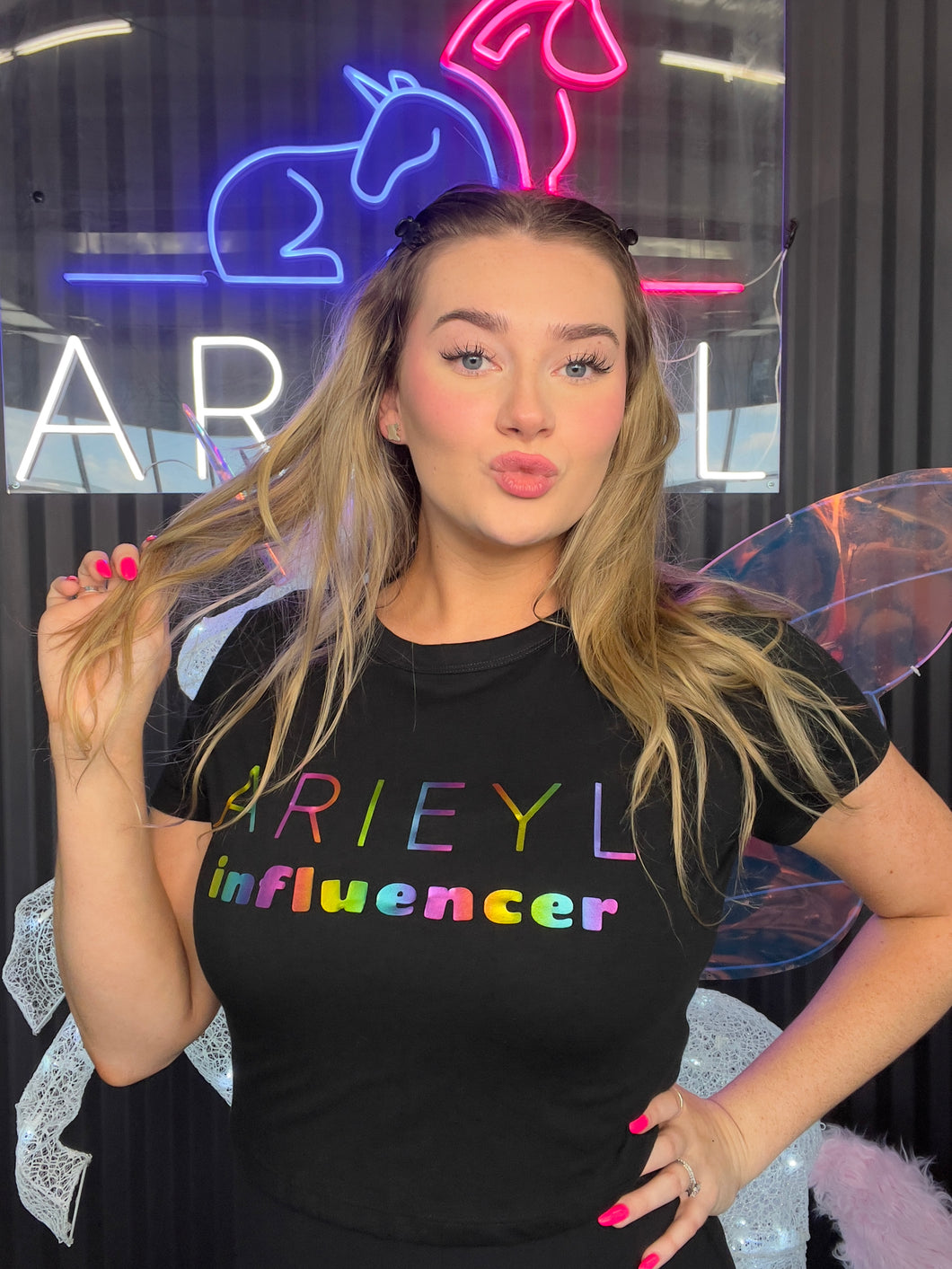 Arieyl Influencer Cropped Tee